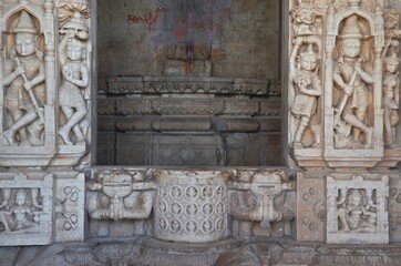 Visiting The Deity less Temples inside Bhangarh Fort