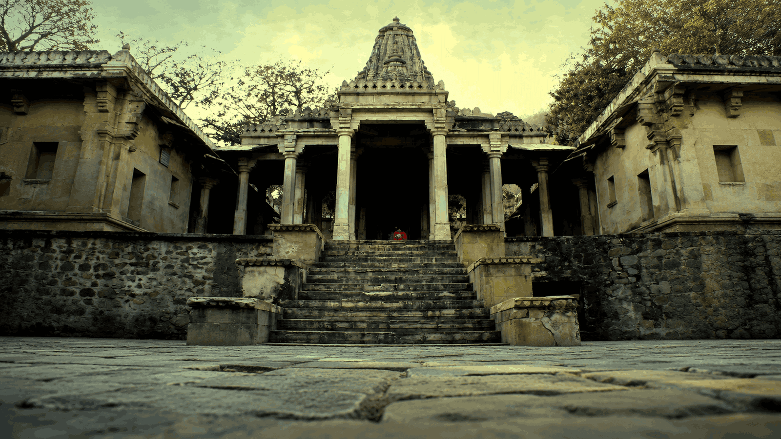 Temples in Bhangarh Fort