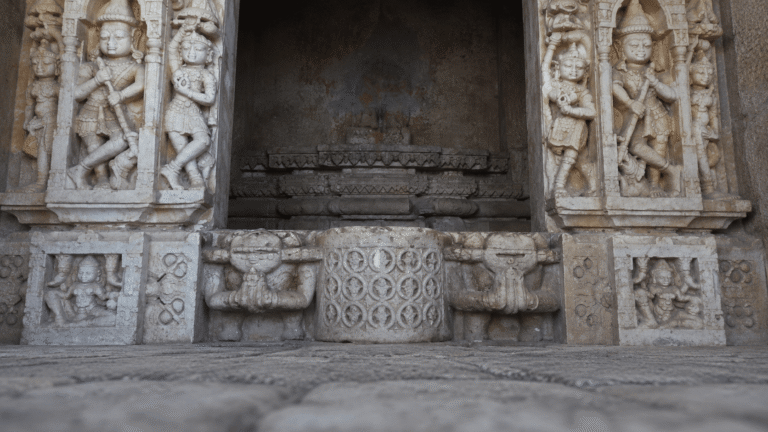 Bhangarh Fort temples